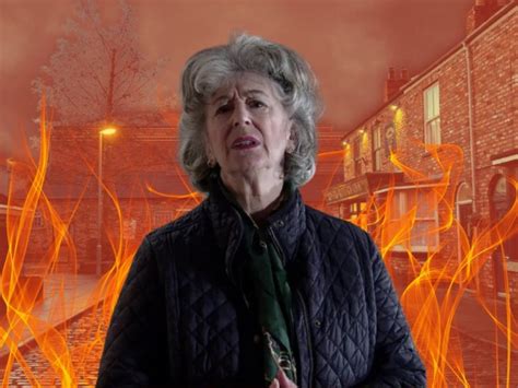 Evelyn Plummer Races To The Rescue In Coronation Street Fire Drama