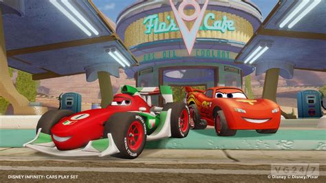 Disney Infinity Screens And Video Show The Cars Play Set VG247