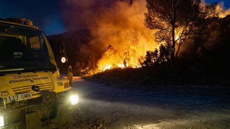 Waldbrände in Spanien Wo brennt es Sind Urlaubsorte gefährdet