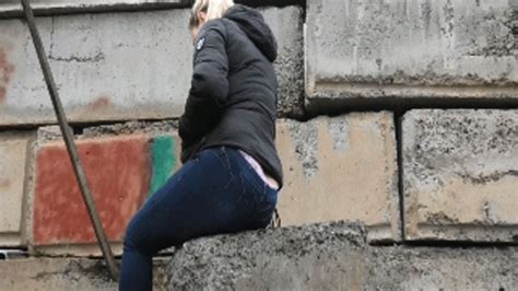 Test For Jeans Blonde Stories Clips Sale