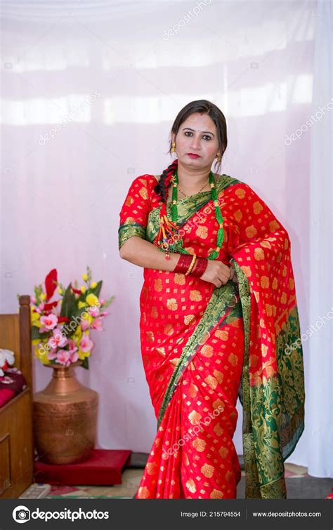 Images: nepali traditional clothes | Beautiful Nepali Women Traditional ...