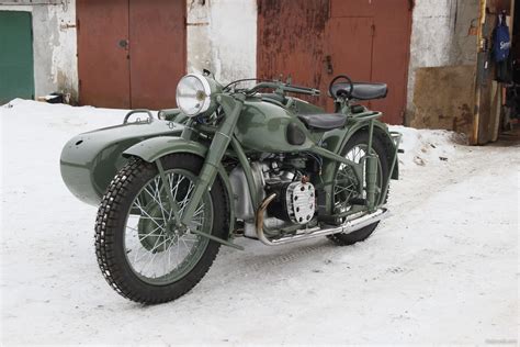 Ural IMZ M-72 750 cm³ 1951 - Motorcycle - Nettimoto