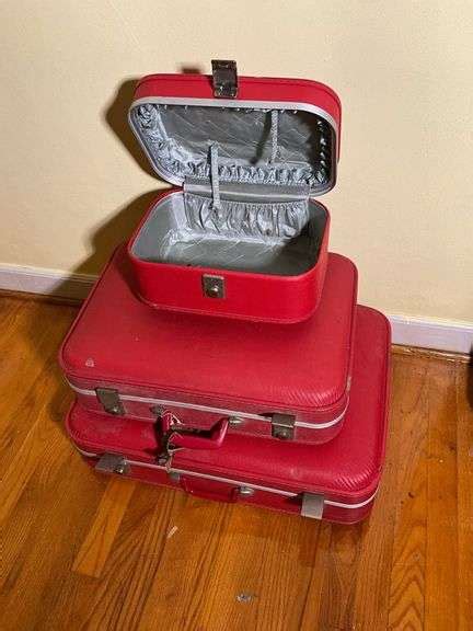 Vintage Hard Shell Suitcases - Coastal Downsizing LLC