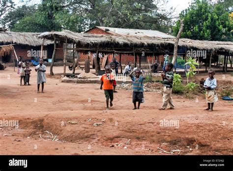 Cole Maternelle Afrique Banque De Photographies Et Dimages Haute