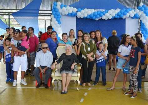 Homenagens e emoção marcam as comemorações de 46 anos da Escola SESI