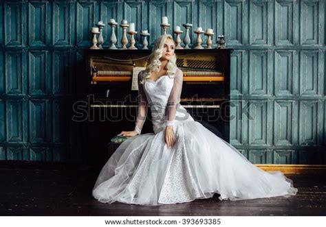 Beauty Blonde Woman Portrait Beautiful Bride Stock Photo 393693385 Shutterstock