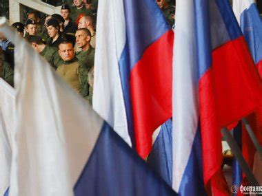 На Витебском вокзале проводили тех, кого ждет СВО. Родные плакали, а ...