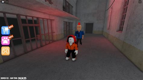 Jj And Mikey Escape Siren Cops Prison Roblox Maizen Youtube