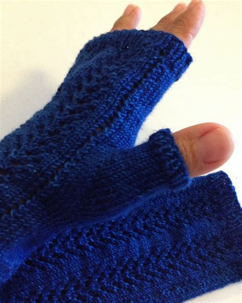 Ravelry Crispin Mitts Pattern By Penny Zukoski