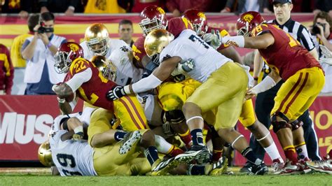 USC Vs Notre Dame Football Q A With One Foot Down Conquest Chronicles