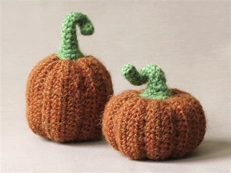 19 Free Crochet Pumpkin Patterns - Guide Patterns