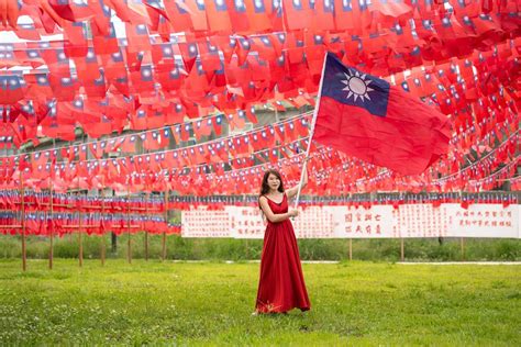 雙十國慶必打卡！桃園25萬面國旗海飄揚、千坪巨型彩稻國旗超壯觀 玩咖playing 自由電子報