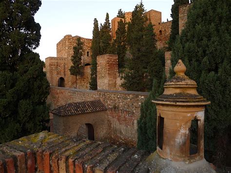 Jeffrey Bale's World of Gardens: The Alcazaba of Malaga