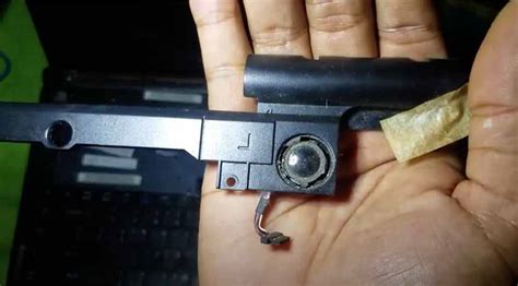 Memperbaiki Speaker Laptop Yang Suaranya Pecah