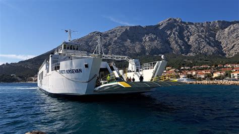 Arrival unloading of ferry SVETI KRŠEVAN in Orebić Croatia 1 12 4