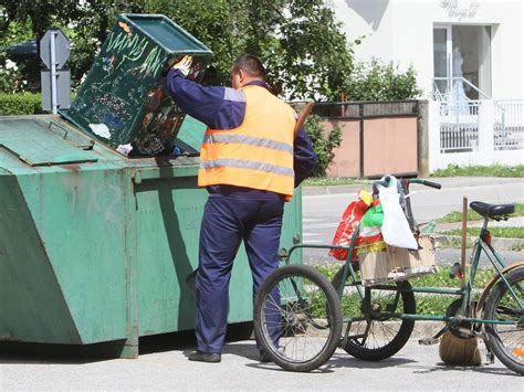 Svi Pri Aju O Zg Vre Icama A Kako Izgleda Odvoz Otpada U Drugim