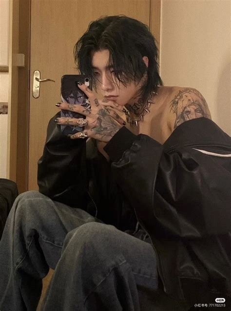 Pin by on 𝑔r𝕦几έ 𝓖Uүş Hot emo guys Cute emo guys Goth guys