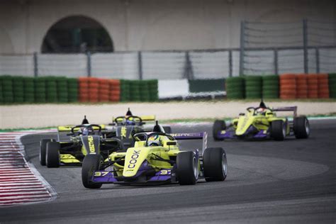 Sabre Cook mighty 2019 race season: WSeries, Infiniti Engineering scholarship at 25 years of age ...