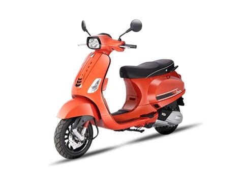 Catat Daftar Harga Motor Vespa Matic 2022 Desainnya Nyentrik