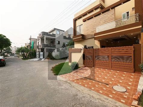 5 Marla Corner House For Sale In Nespak Housing Phase 3 Block B Lahore