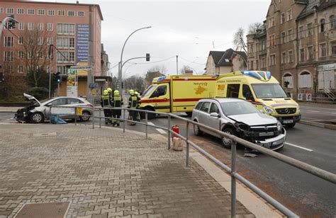 Chemnitz Mehrere Verletzte Nach Verkehrsunfall Regionalspiegel