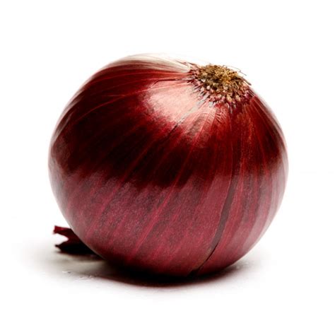 Premium Photo | Shallot onion isolated on white isolated