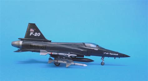 F 20 Tigershark Sparrow Hasegawa 1 72