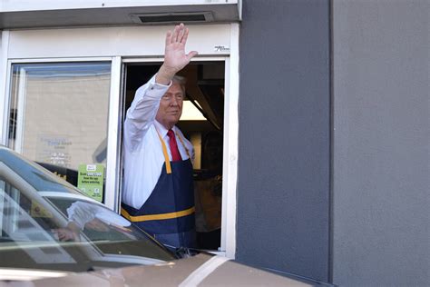 Trump Works Fry Station At Pennsylvania Mcdonalds