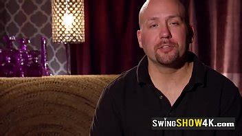 Une Blonde Changiste Est Assise Sur Une Norme Bite Dans Une Orgie Sauvage Xvideos