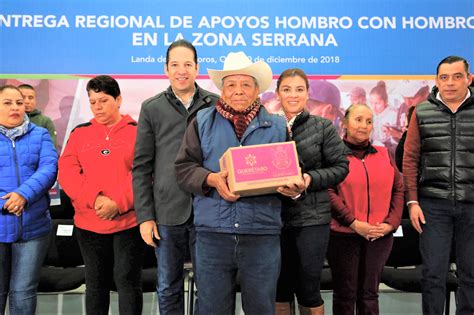 El Gobernador Pancho Dom Nguez Entrega Apoyos Del Programa Hombro Con