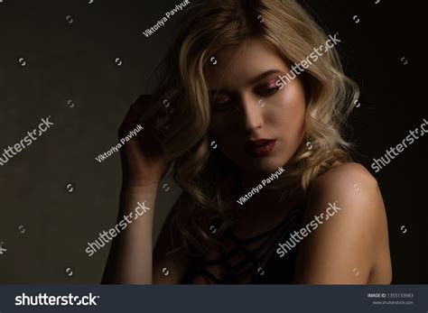 Sensual Blonde Woman Perfect Makeup Naked Stock Photo 1355133983 Shutterstock