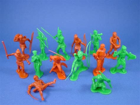 Marx Robin Hood Playset 54mm Character Figures And Merrymen 24 Piece Set