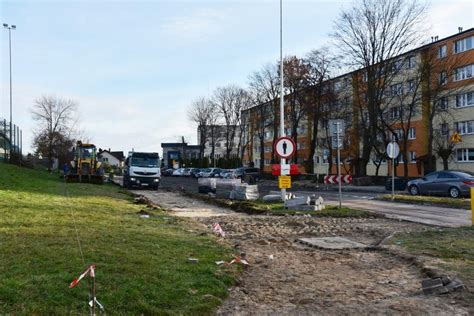 Starachowice Net Parking Przy Szkole Podstawowej Nr Zostaje