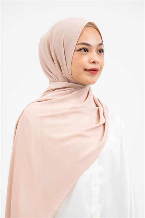 Textured Chiffon Shawl Nude HABRA HAUTE