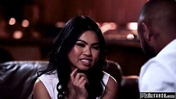 Asiático esposa consigue follada por Grande negro polla XVIDEOS