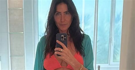 This Morning S Lisa Snowdon Wows Fans With Incredible Figure In Bikini
