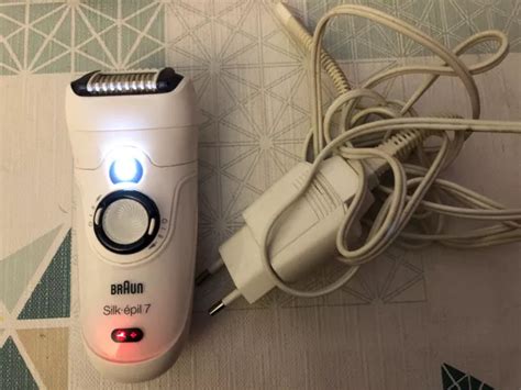 Braun Silk Pil Senso Smart Pilateur Blanc Et Noir Avec Chargeur