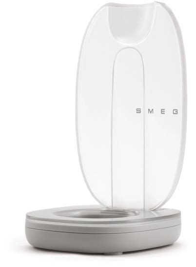 Подставка для блендера SMEG HBHD11 купить в фирменном магазине SMEG