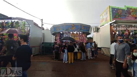 La Lluvia Hace Acto De Presencia El D A De Los Ni Os En El Ferial