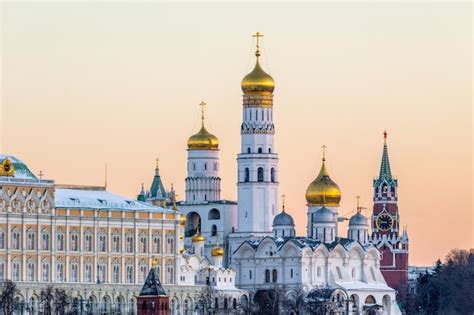 Premium Photo Ivan The Great Bell Tower And Spasskaya Tower Moscow