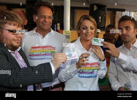 Francesca Pascale Receives ArciGay And GayLib Cards From The Presidents