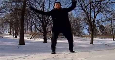 Traffic reporter delivers epic parody of Frozen’s ‘Let It Go’