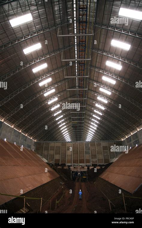 Silo construction for grain storage Stock Photo - Alamy