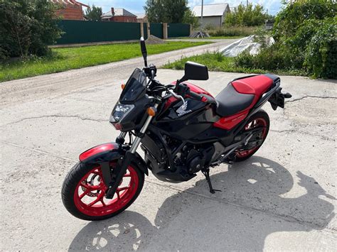 Купить б у Honda NC 750S инжектор 6 передач в Воскресенске красный naked bike 2016 года по цене