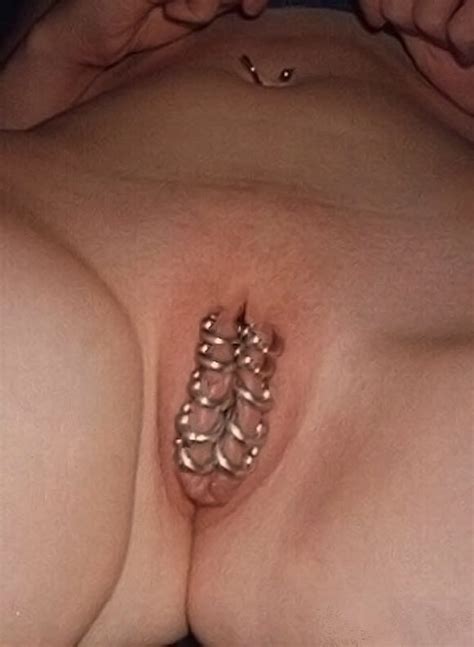 Pussy Pierced With Rings Sado Gate Bdsm Sadism Torture Pics