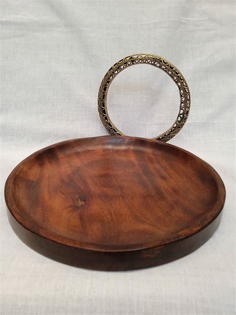 Buy Mahogany Wood And Dhokra Pizza Tray Online At 1450