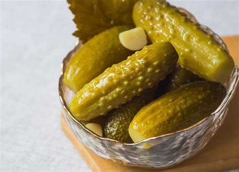 Kosher Dill Refrigerator Pickles - Mrs. Wages®