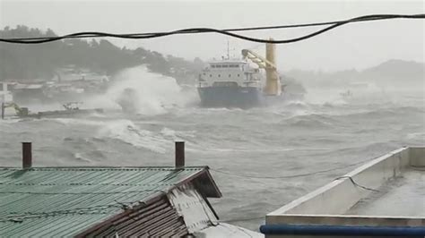 Cyclone Wrecks Australia West Coast Super Typhoon Slams Into