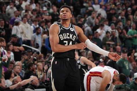 Bucks Giannis Antetokounmpo Out For Game Vs Heat With Lower Back