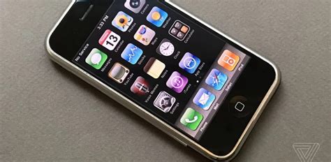 Вторая глобальная версия iOS - iPhone OS 2 | iPhoneOS.ru